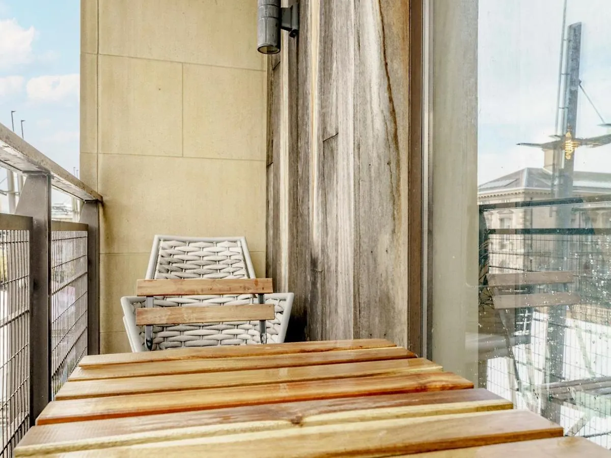 Apartment Pass The Keys City Centre Incredible 2Br Corner Apt With Balcony Belfast United Kingdom