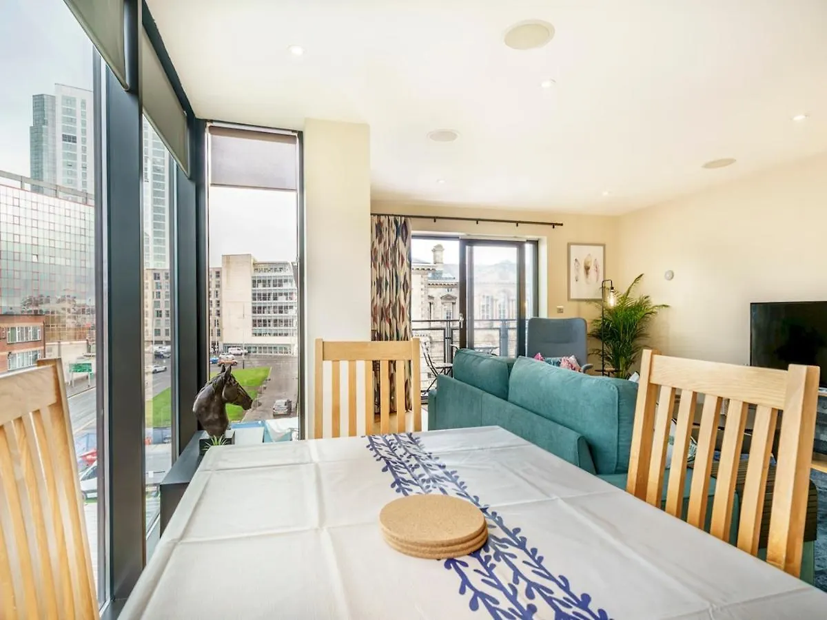 Apartment Pass The Keys City Centre Incredible 2Br Corner Apt With Balcony Belfast United Kingdom